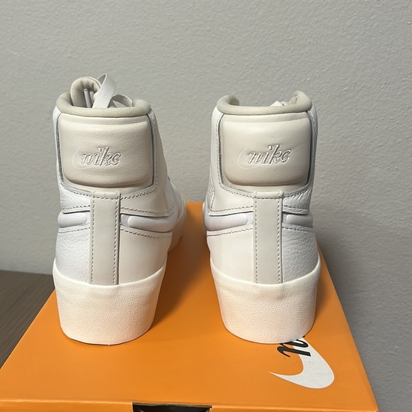 NWT Women's Nike Blazer Mid Victory Sneakers - Off-white & Cream - DR2948100 - Picture 5 of 12